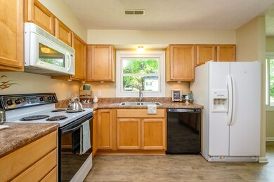 1142 Chestnut Dr, Harrisonburg, VA 22801 - photo 2