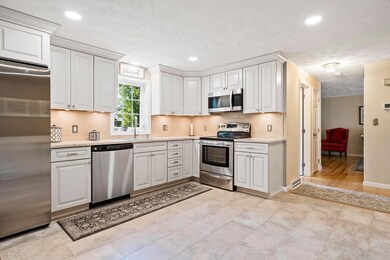 4 Edith Ave, Nashua, NH 03064 - photo 7