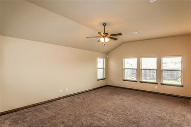 725 Accipiter St, Norman, OK 73072 - photo 4