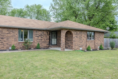 Phil Reed _ 815 E 16th-38