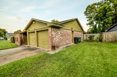 9706 Ebb St, Houston, TX 77089 - photo 5