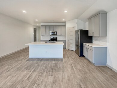 8107 Precious Passing Way, Rosharon, TX 77583 - photo 2