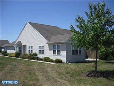 309 Jefferson Ct, Royersford, PA 19468 - photo 2