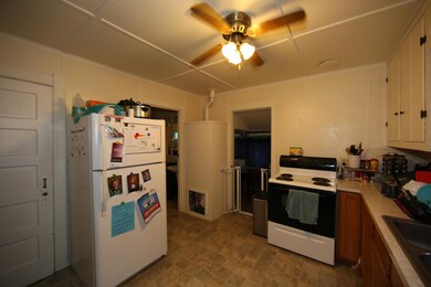 Kitchen (1)