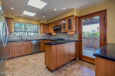 Kitchen w/S.S Applliances