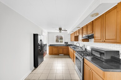 526 215th St, Dyer, IN 46311 - photo 4