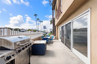 112 E Balboa Blvd unit A, Newport Beach, CA 92661 - photo 2