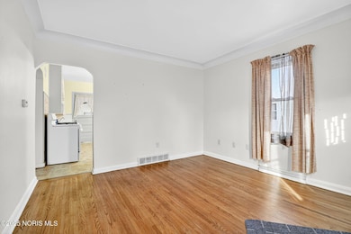 932 Cresceus Rd, Oregon, OH 43616 - photo 6