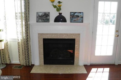 2489 Curie Ct unit 108, Herndon, VA 20171 - photo 3