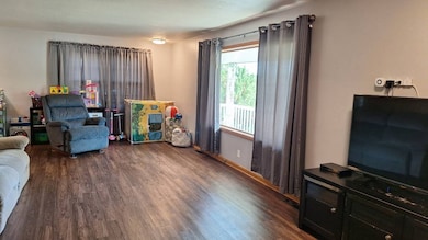 1325 Maple St, Chadron, NE 69337 - photo 6