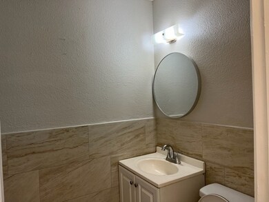 1523 Bingle Rd, Houston, TX 77055 - photo 7