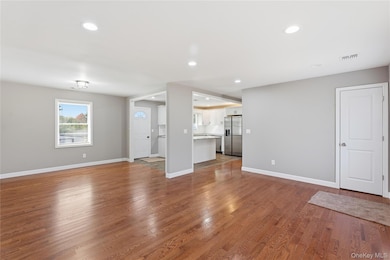 1068 Connetquot Ave, Central Islip, NY 11722 - photo 7