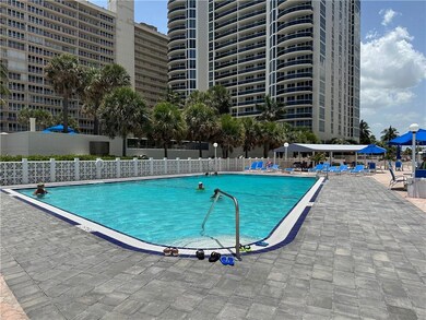 Galt Towers Condominium unit 9F, Fort Lauderdale, FL 33308 - photo 4