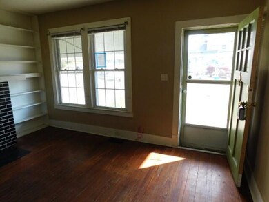 114 Mckay Ave, Bloomfield, KY 40008 - photo 4