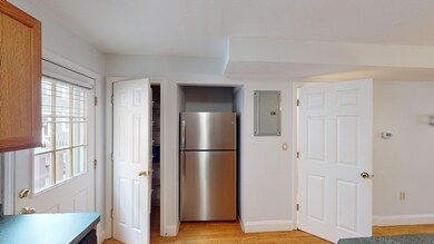 122 W 7th St unit D, Boston, MA 02127 - photo 5