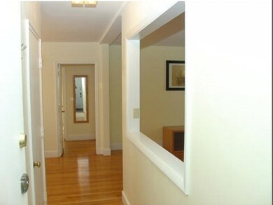 136 Boylston St unit 1, Chestnut Hill, MA 02467 - photo 4