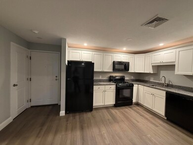 2 Roedean Dr unit Building A, Unit 106, Nashua, NH 03063 - photo 7