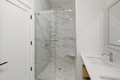 34 Clinton Ave unit 5D, Dobbs Ferry, NY 10522 - photo 7