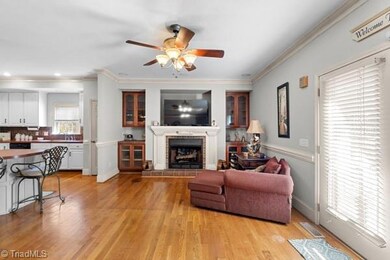 2034 Waterford Pointe Rd, Lexington, NC 27292 - photo 7