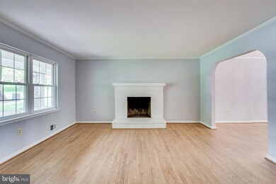 13616 Fairridge Dr, Silver Spring, MD 20904 - photo 5