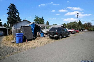 129 N 13th St, Lyons, OR 97358 - photo 4