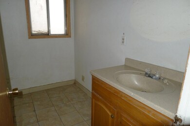 211 W Clark St, Medford, OR 97501 - photo 7