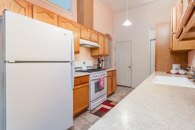 C Ln looking into kitchen