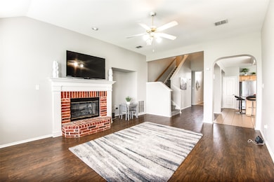 1425 Gatlinburg Cir, Desoto, TX 75115 - photo 5