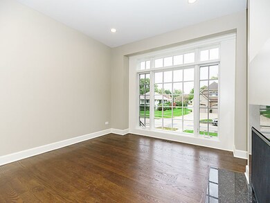 296 N Maple Ave unit 1, Elmhurst, IL 60126 - photo 5