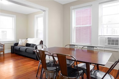 8 Spring St, Newport, RI 02840 - photo 5