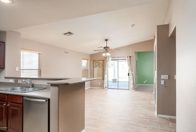 2013 S 86th Ave (4 of 27)
