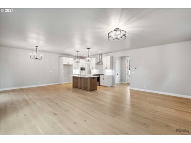 503 Honeysuckle Ln, Eugene, OR 97401 - photo 5