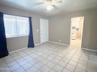 624 E Marilyn Ave unit 3, Mesa, AZ 85204 - photo 4