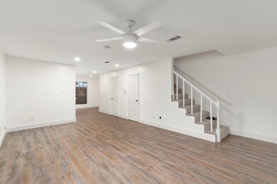 10240 Longmont Dr unit 48/1, Houston, TX 77042 - photo 4