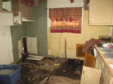 602 5th St, Charleroi, PA 15022 - photo 4