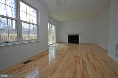 8151 Santa fe Dr, Severn, MD 21144 - photo 6