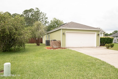 3013 Wavering Ln, Middleburg, FL 32068 - photo 2