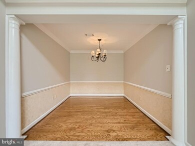 2324 Falls Gable Ln unit B, Baltimore, MD 21209 - photo 6
