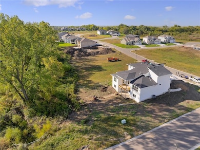 8901 Shady Bend Rd, Lenexa, KS 66227 - photo 4