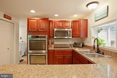 458 Windsong Rd, Harpers Ferry, WV 25425 - photo 3