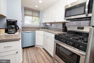 3708 N Rosser St unit 203, Alexandria, VA 22311 - photo 2