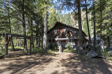 013-Exterior