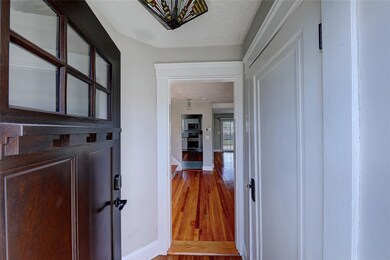 43 Lyndon Rd, Cranston, RI 02905 - photo 4