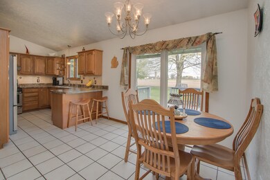 124_Maple_Circle-06