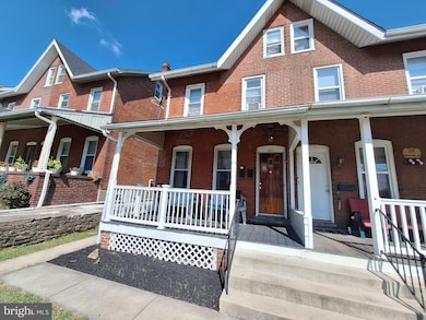 381 Charles St, Coatesville, PA 19320 - photo 5