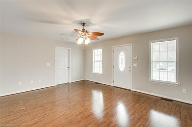 520 Sunrise Ave, Asheboro, NC 27203 - photo 7