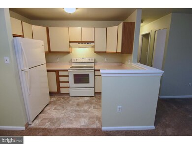 1334 W Wyomissing Ct unit E, West Lawn, PA 19609 - photo 7