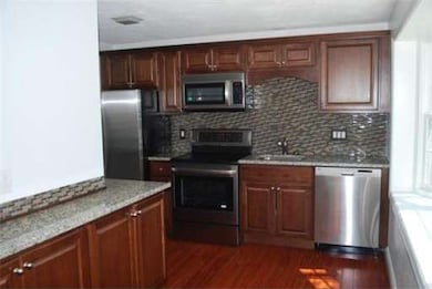 320 Newbury St unit 1002, Danvers, MA 01923 - photo 3
