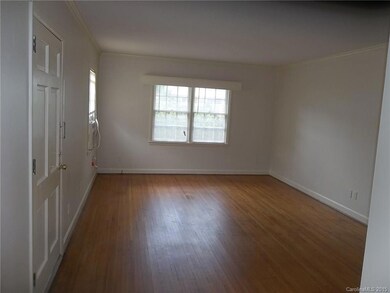 4227 Walker Rd unit 4, Charlotte, NC 28211 - photo 2