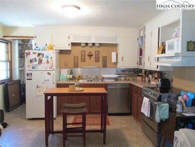 834 Little Laurel Rd, Boone, NC 28607 - photo 6